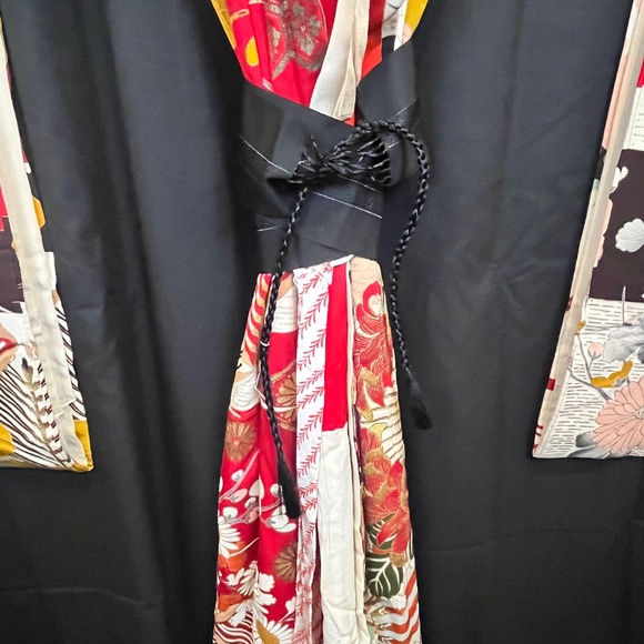Vintage Furisode Kimono from Japan In Excellent Condition - Picture 4 of 6